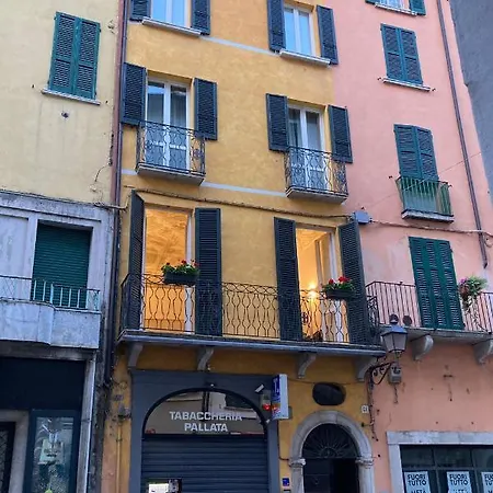 アパート Casa Roveglia